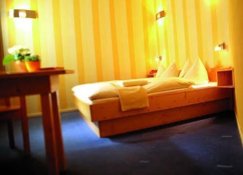 Gasthaus Sindel-Buckel Feuchtwangen Ngoại thất bức ảnh